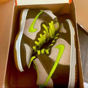 Nike Dunk Sherk Size 4.5Y